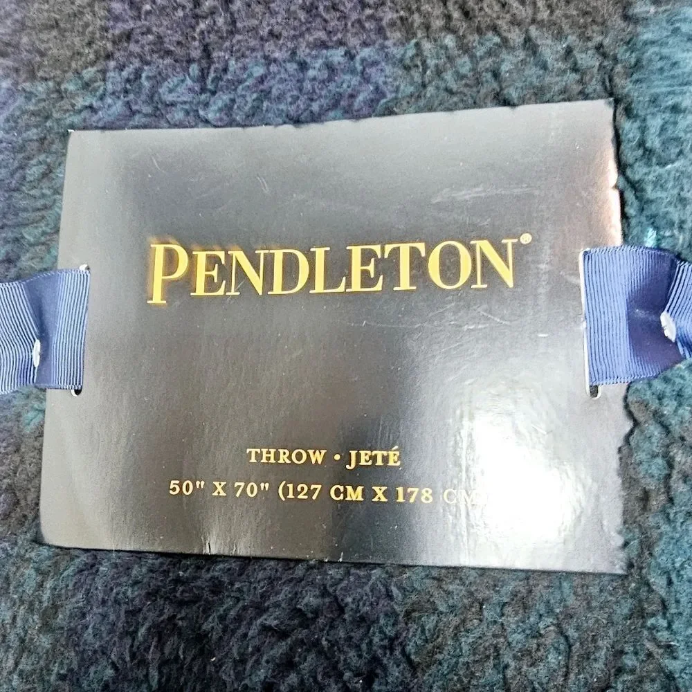 NWT Pendelton Plaid Throw Blanket Navy Green 50  x 70